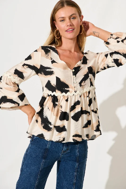 Imogen Top In Beige With Black Print