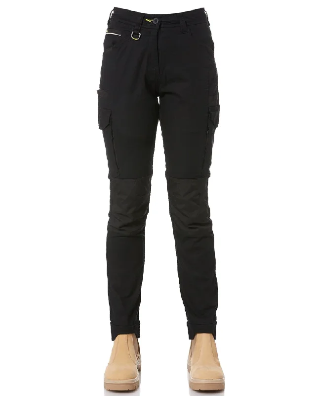 Womens Flex and Move Cargo Pants - Black