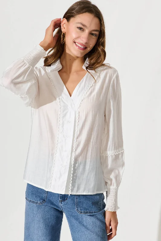 Rosabelle Shirt In White With Lace Trim