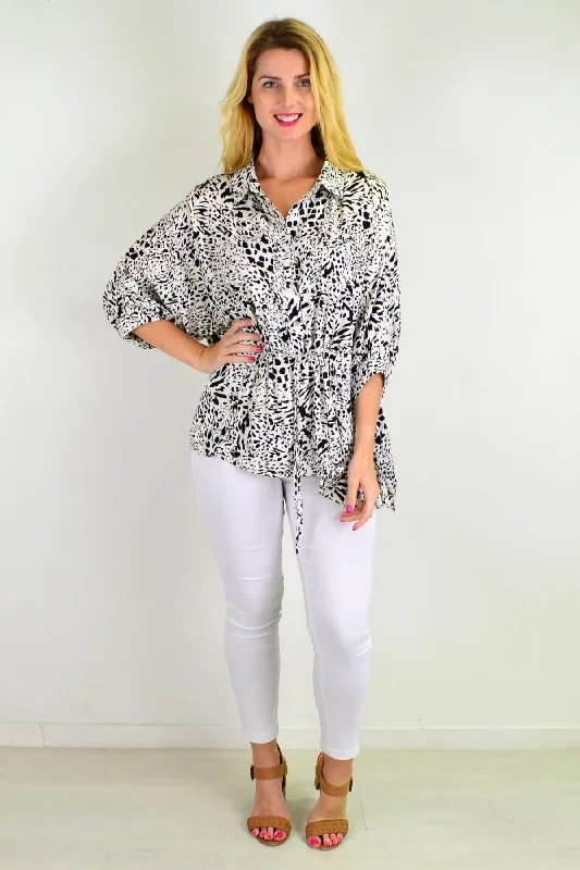 Black Giraffe Print Relaxed Fit Tunic Blouse